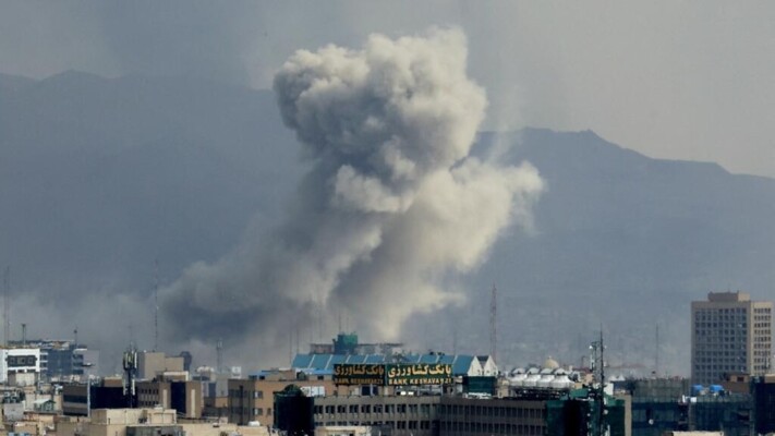 "فارس": إيران تقوم حالياً بوضع اللمسات الأخيرة لتنفيذ عملية ردع تستهدف مواقع عسكرية إسرائيلية