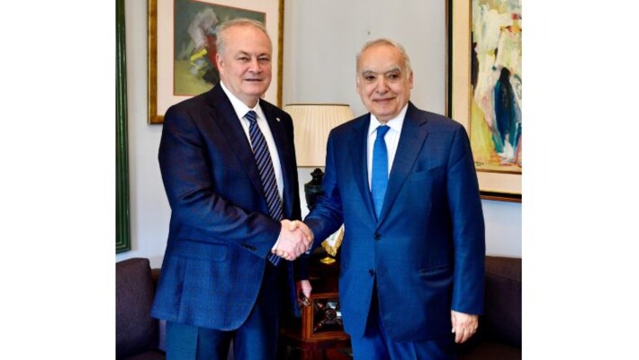 سلامة بحث مع السفير الروسي في تعزيز التعاون الثقافي