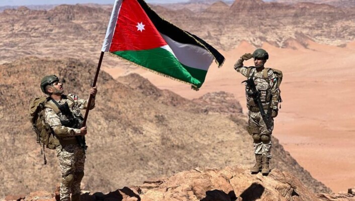 وكالة الأنباء الأردنية: القوات المسلحة استهدفت تجار أسلحة ومخدرات على الحدود الشمالية للأردن