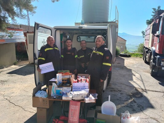 الجمعية الطبية اللبنانية قدمت مساعدات طبية ولوجستية إلى فرق الدفاع المدني في بلدة القليعة