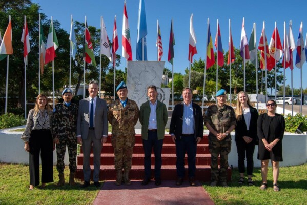 المدير السياسي بالخارجية الريطانية كريستيان تيرنر اختتم زيارته للبنان: سنواصل شراكتنا مع الجيش اللبناني