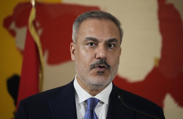 فيدان: الأزمة السورية ليست مشكلة تركية فحسب بل مسألة إقليمية بحكم حدودها مع العراق والأردن ولبنان