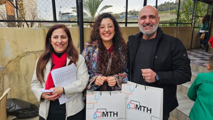 جمعية من حقي الحياة وجمعية نهاد الشامي وكسوة يزرعون الفرح في قلوب أطفال تكميلية الفيدار الرسمية