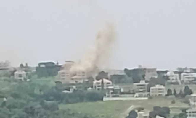 غارة إسرائيلية على معركة وقصف مدفعي استهدف أطراف النبطية الفوقا وميفدون