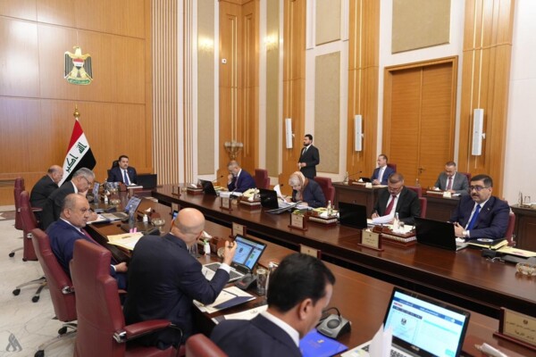 الحكومة العراقية: إعفاء مسؤولين بلجنة "تجميد أموال الإرهابيين" بعد إدراجهم حزب الله وأنصار الله على قوائم الإرهاب