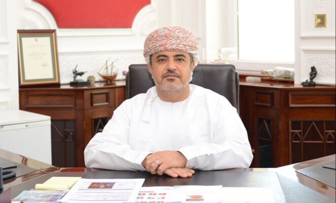 وزير النقل العماني: وقعنا على كل الاتفاقيات الخاصة بالنقل البحري التي تقضي بعدم فرض رسوم على المرور بمضيق هرمز