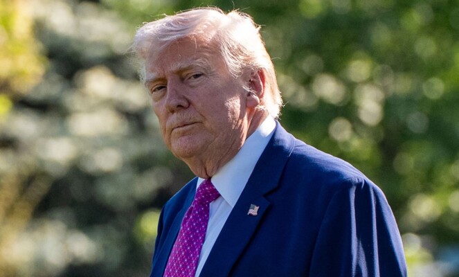 ترامب: إيران تخسر وبدأنا تطهير مضيق هرمز من الألغام وهي خدمة لدول العالم