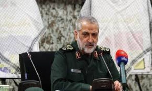 المتحدث باسم الجيش الإيراني: سنرد بأشد قوة إذا نفذ ترمب تهديداته