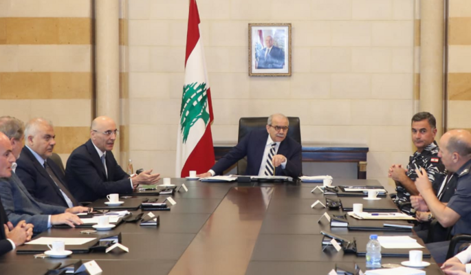 رئيس الحكومة ترأس اجتماعا خصص لمعالجة أزمة النفايات في بيروت واستقبل وفدا من "الكشاف المسلم"