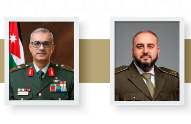 وزير الدفاع السوري بحث مع رئيس الأركان الأردني بتعزيز التعاون الدفاعي