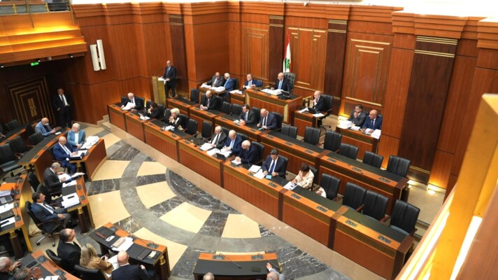 مجلس النواب يقر أحكام استثنائية للشهادات الرسمية مع استثناء الطلبات الحرة من الإفادات