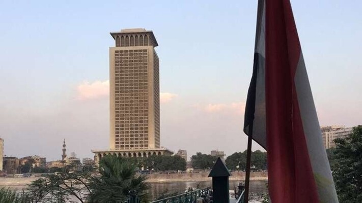 الخارجية المصرية: وزير الخارجية ونظيره العُماني يبحثان هاتفيا تطوّرات حرية الملاحة في مضيق هرمز