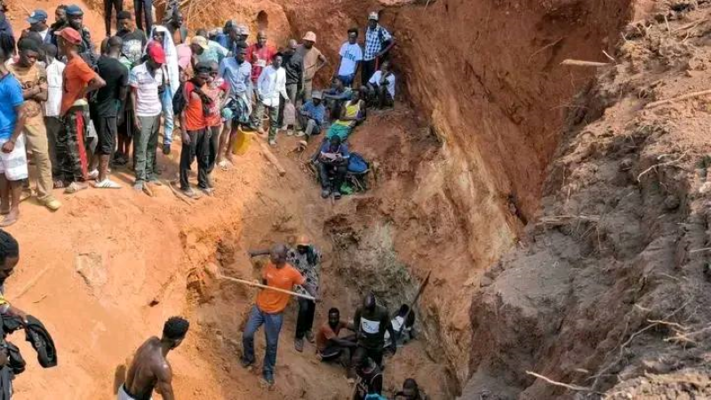 مقتل 28 شخصًا على الأقل إثر انهيار منجم ذهب غير قانوني في أنغولا