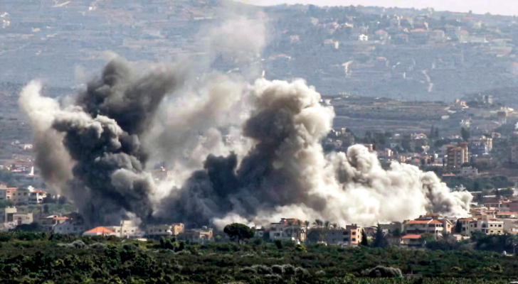 القناة 12 الإسرائيلية عن مصادر: الجيش يستعد لطرح خطة على القيادة السياسية لتدمير قرى بجنوب لبنان