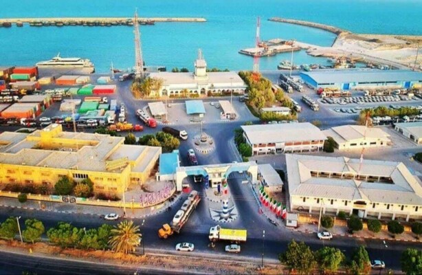 وكالة تسنيم: تدمير 16 سفينة تجارية إيرانية في هجوم أميركي إسرائيلي على ميناء بندر لنجة