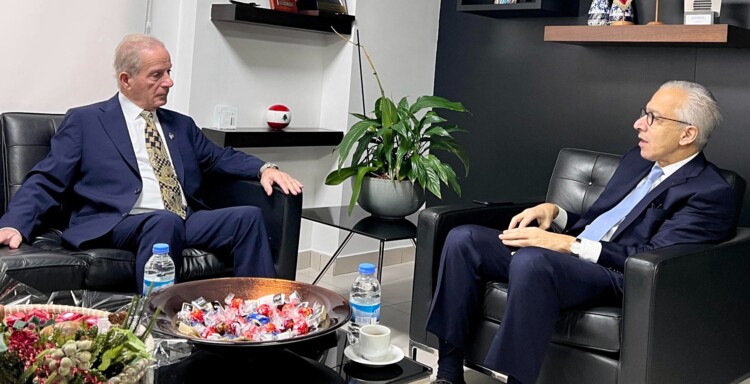 البساط استقبل عيسى: ركزنا على مشروع قانون استرداد الودائع الذي سيساهم بمعالجة الأزمة المالية