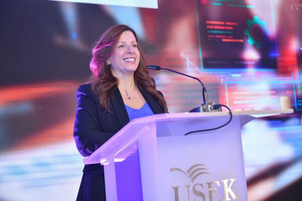 تنظيم الملتقى الاستشاري لصناعة الهندسة في جامعة الروح القدس- الكسليك