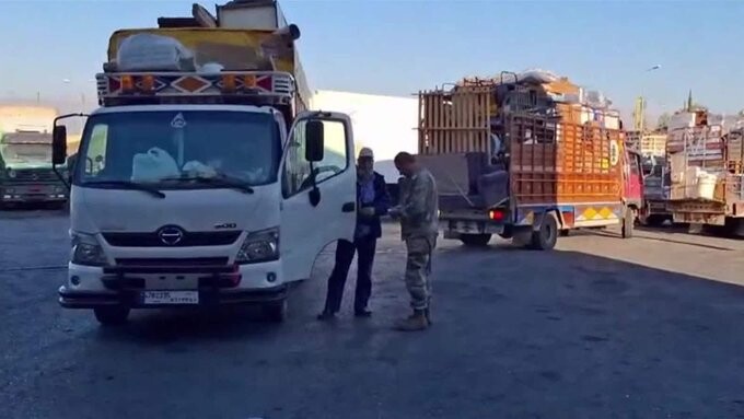 الامن العام يستكمل اليوم المرحلة الخامسة للعودة المنظمة للنازحين السوريين عبر مركز المصنع الحدودي