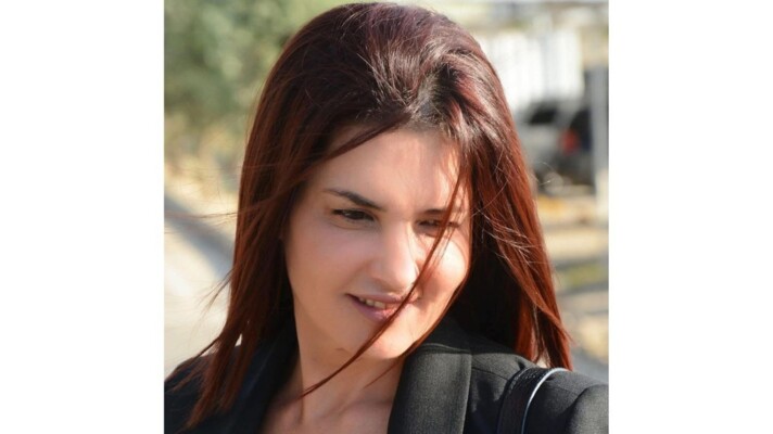 العثور على جثة الشهيدة الزميلة في موقع وإذاعة "صوت الفرح" غادة الدايخ بعد غارة على مبنى في صور