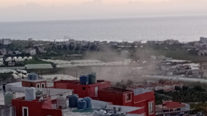 غارة على بلدة الصرفند استهدفت منزلا في منطقة العصيمية خلف مطعم "نسمة هوا" ولا يوجد اصابات