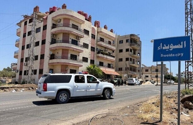 "المرصد السوري": تظاهرات في مدينتي السويداء وشهبا طالبت بحق تقرير المصير وتحرير الأسرى