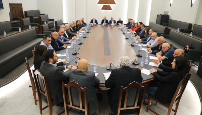 "الكتائب" رحّب بالتقدم بتنفيذ خطة الجيش: مستمرون بمعركتنا لتمكين المغتربين من الاقتراع لـ128 نائبًا
