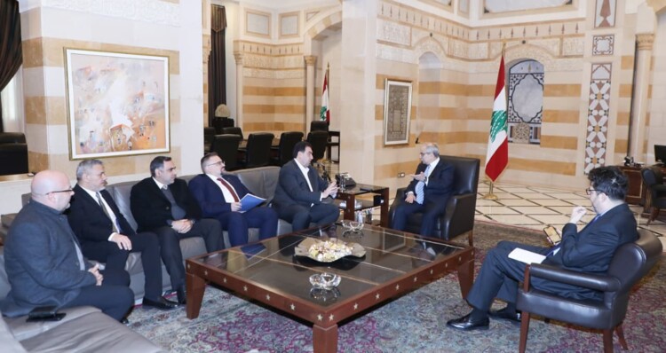 سلام بحث مع البعريني ووفد شركة "كوانتوم ديجيتال لاب" في إنشاء 3 معامل نفايات