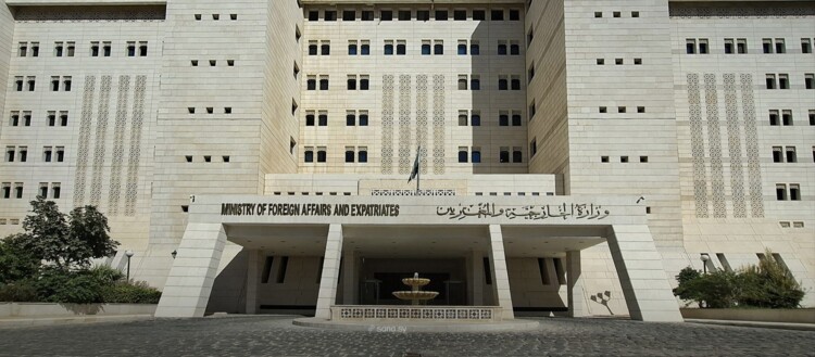 الخارجية السورية دانت الاعتداءات الإيرانية على دول عربية: لاعتماد الحوار والدبلوماسية لحل القضايا