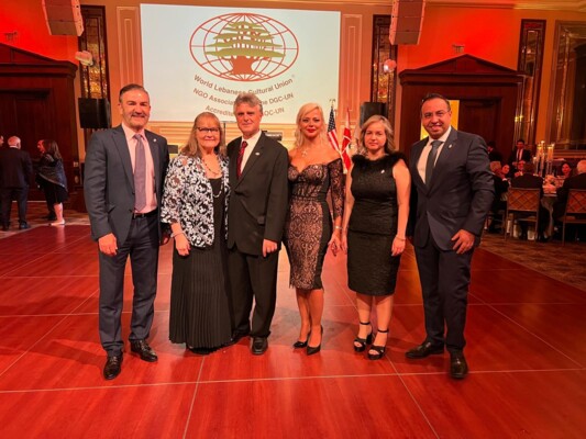 الجمعية اللبنانية الأميركية للديمقراطية شاركت في عشاء الجامعة اللبنانية الثقافية لتكريم رجل الأعمال اللبناني نجاد فارس