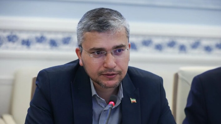 رضائي: الرد على أي هجوم لن يقتصر على الخليج الفارسي بل سنضرب جميع قواعد العدو