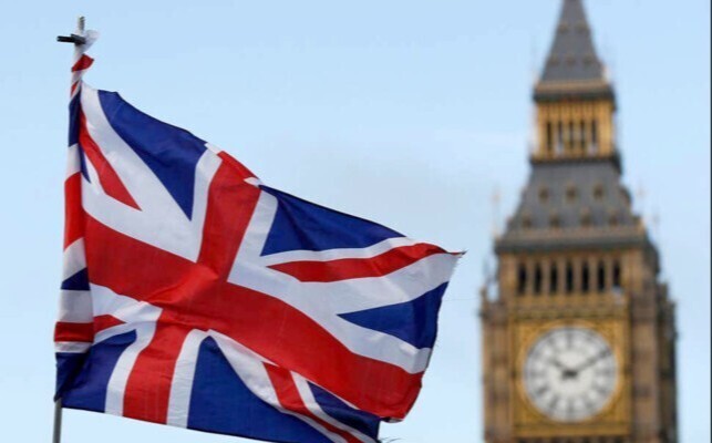 وزارة الدفاع البريطانية: حكومتنا منحت الولايات المتحدة الإذن باستخدام قواعدنا في عمليات دفاعية محددة