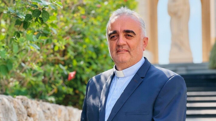 رئيس جامعة سيدة اللويزة احتفل بعيد القديس شربل في عين قرا في جرد قرطبا