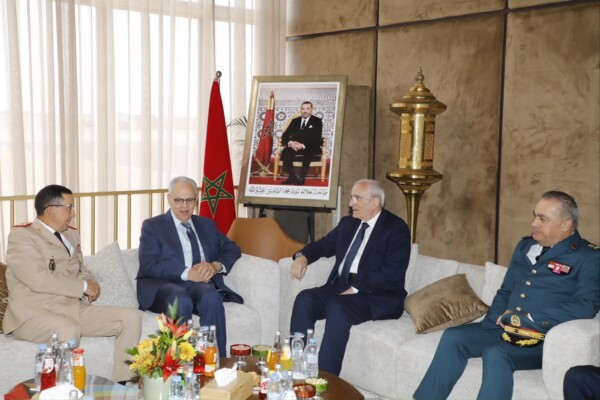 وزير الدفاع الوطني يشارك في معرض مراكش الدولي للطيران ويلتقي مسؤولين في المغرب