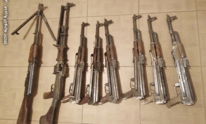 الجيش: توقيف شخصين في اللبوة والفنار لإتجارهما بالأسلحة والذخائر ومصادرة كمية منها