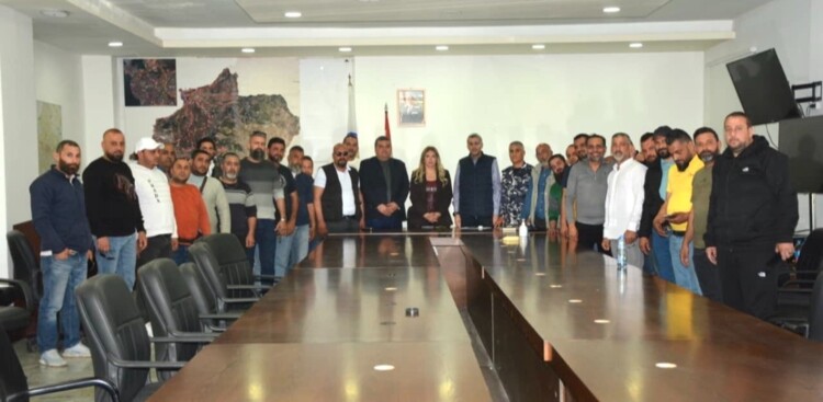 الرافعي عرضت مع أصحاب وسائقي باصات تنظيم النقل بطرابلس: لتكثيف الرقابة وضبط المخالفات