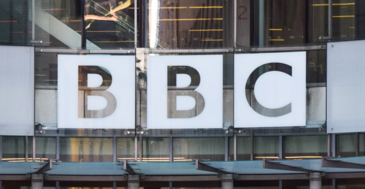 "بي بي سي" تعتزم إلغاء نحو ألفَي وظيفة على مدى السنوات الثلاث المقبلة
