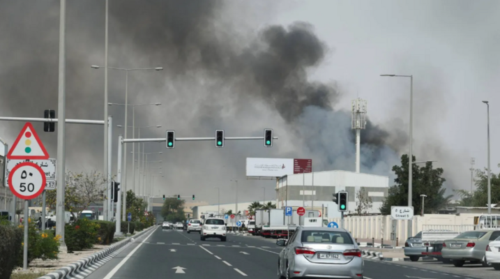 عكاظ: دول الخليج لديها خيارات عديدة للتعامل مع الهجمات الإيرانية لكن أولويتها احتواء التصعيد