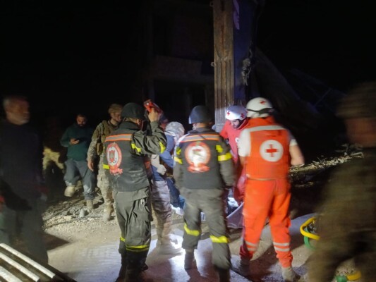 العثور على جثة الاعلامية الشهيدة امال خليل في المبنى المستهدف في الطيري