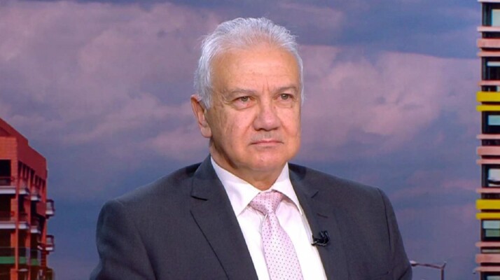 كرم مناشدًا بري: اعتمد المسار الديمقراطي واستمع للأكثرية النيابية فلبنان دولة برلمانية ديمقراطية