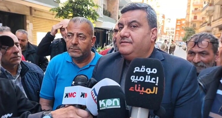 اعتصام أمام مكاتب "كهرباء لبنان" في طرابلس رفضًا لصرف عمال والسيد حذر من خطوات تصعيدية