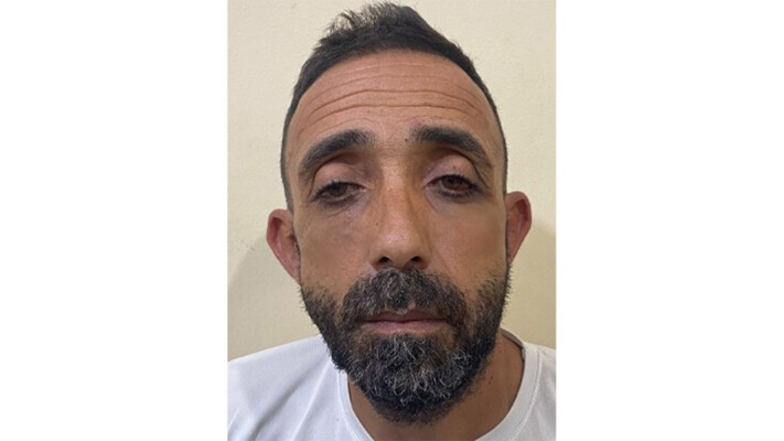 قوى الأمن عممت صورة موقوف ينتمي لعصابة نفذت عمليات احتيال بواسطة "دولارات مجمّدة"