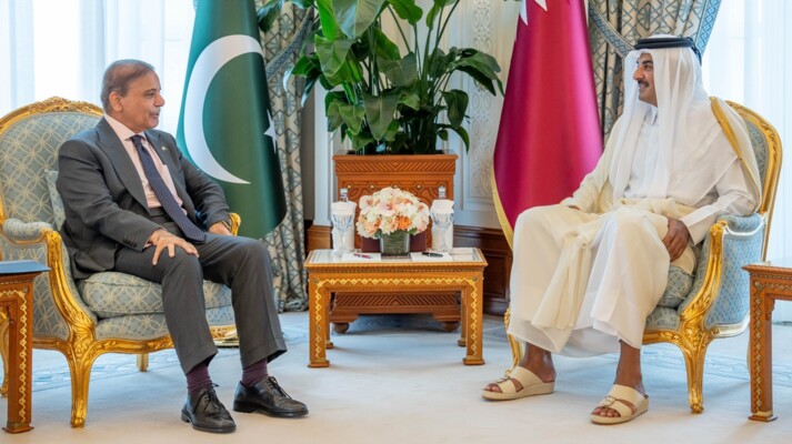 أمير قطر ورئيس وزراء باكستان دانا الغارات الإسرائيلية على لبنان: لحل النزاعات عبر الحوار