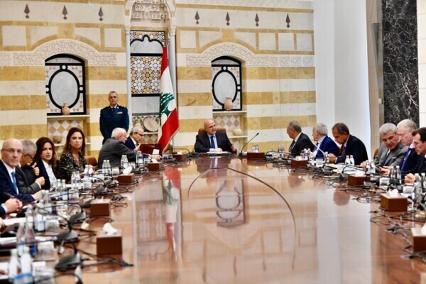 LBCI: قائد الجيش أنهى عرض التقرير الشهري المتعلق بحصرية السلاح وغادر قصر بعبدا