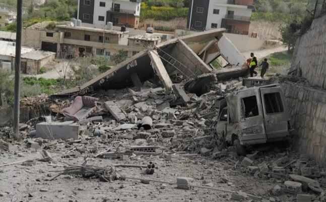 شهيدان وجريحان جراء غارة إسرائيلية على منزل في عين بعال والبحث مستمر عن مفقودة