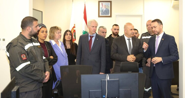 نائب رئيس وزراء بلجيكا زار مديرية الدفاع المدني واطلع على سير العمليات والاحتياجات الملحة