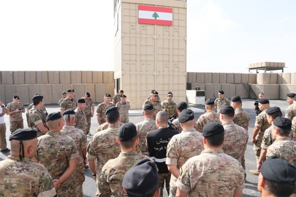 قائد الجيش بالنيابة يتفقّد عددًا من مراكز الجيش عند الحدود اللبنانية السورية