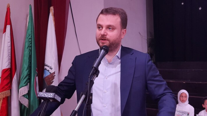 رئيس بلدية عربصاليم: الغارة على البلدة لن تكسر إرادتنا والجنوب سيبقى سدًا منيعًا بوجه العدوان