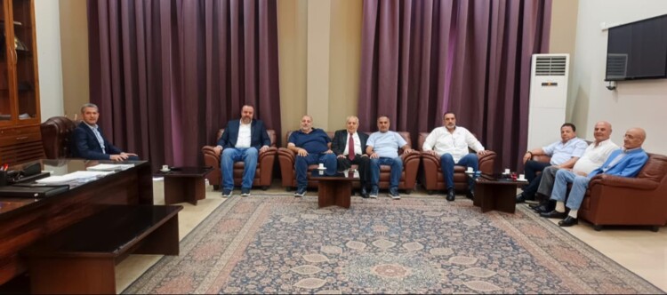 محافظ البقاع عقد اجتماعا في سراي زحلة للبحث في استكمال مشروع الطاقة الشمسية لتأمين التيار الكهربائي