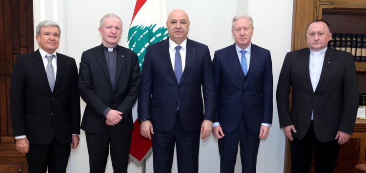 الرئيس عون عرض مع رجي وجابر شؤونا تتعلق بوزارتيهما واستقبل عبد العزيز وابراهيم