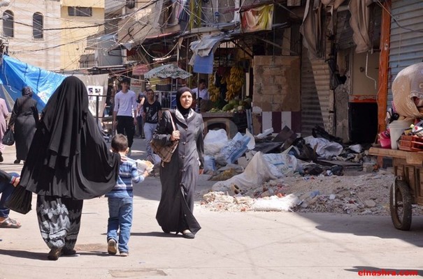 الجمهورية: 120 ارهابياً في عين الحلوة سجّلت أسماءهم للخروج الى سوريا